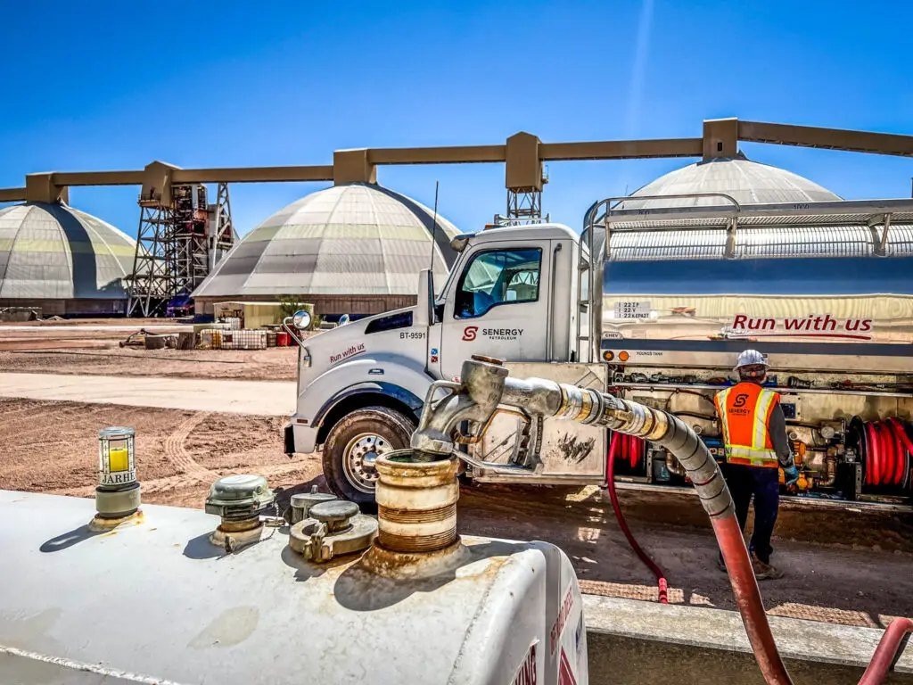 Bulk fuel tanker delivery